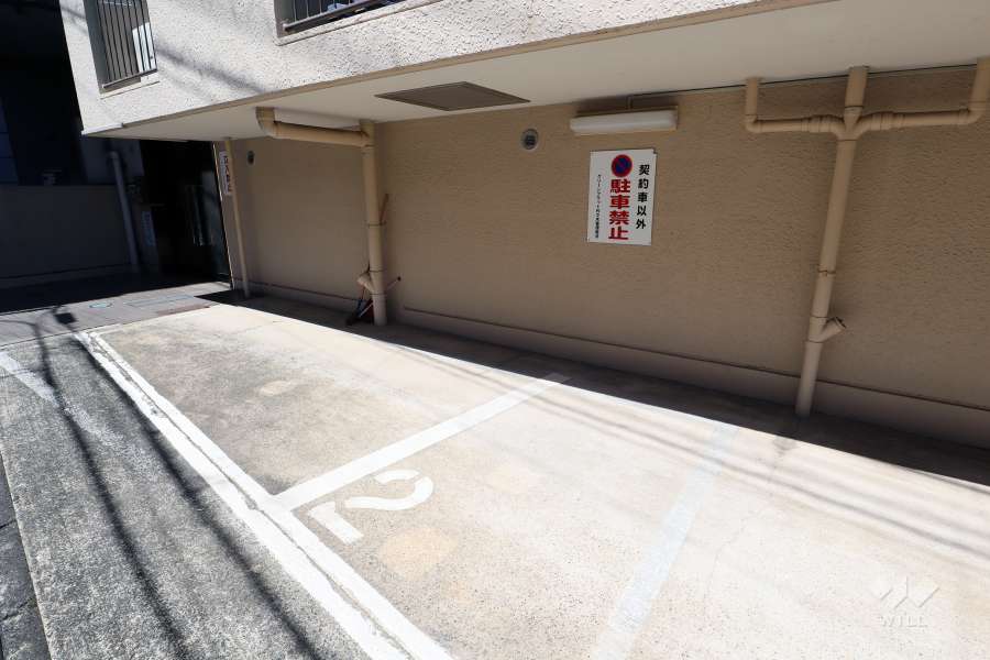 敷地内駐車場（屋外平面式）