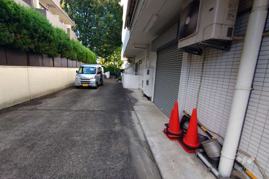 敷地内駐車場（屋外平面式）