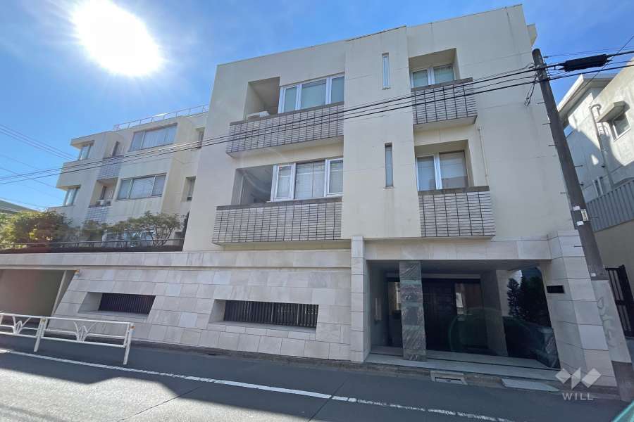 陽輪台松濤の外観（北側から）