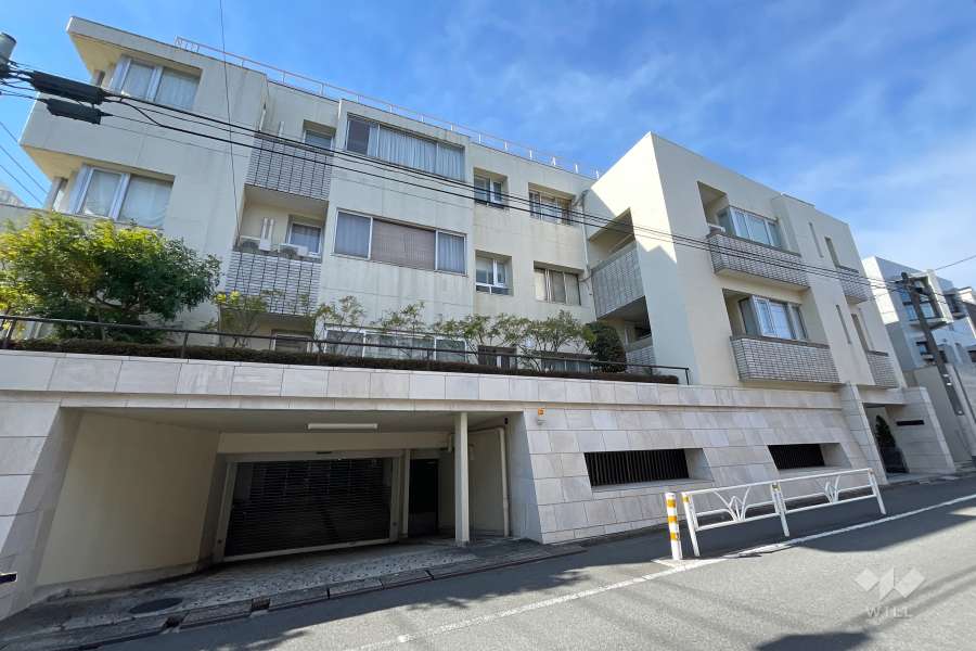 陽輪台松濤の外観（南東側から）