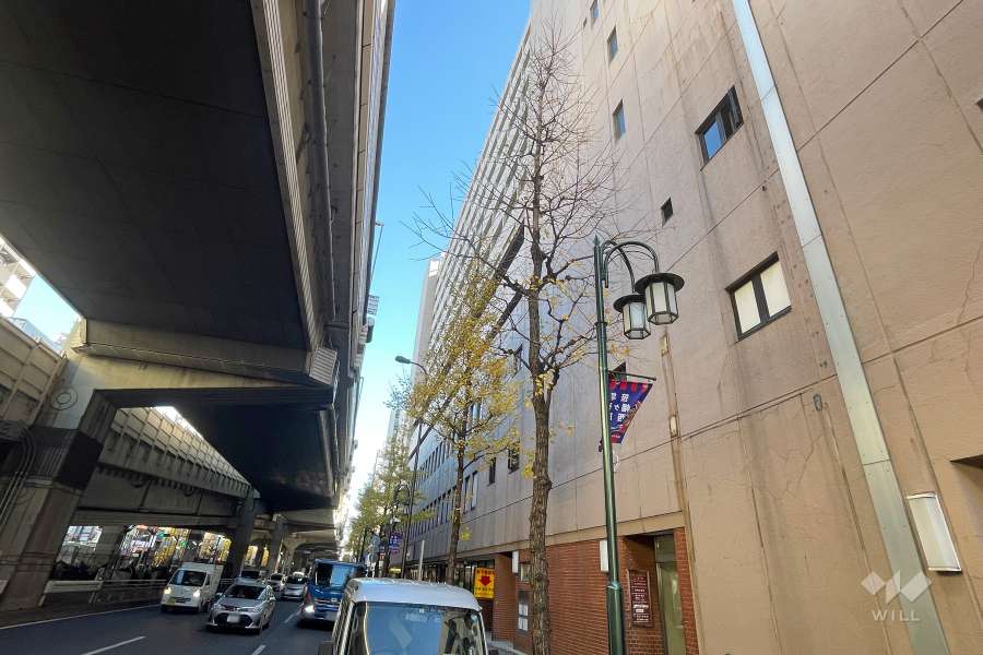 幡ヶ谷ゴールデンマンションの外観（北西側から）