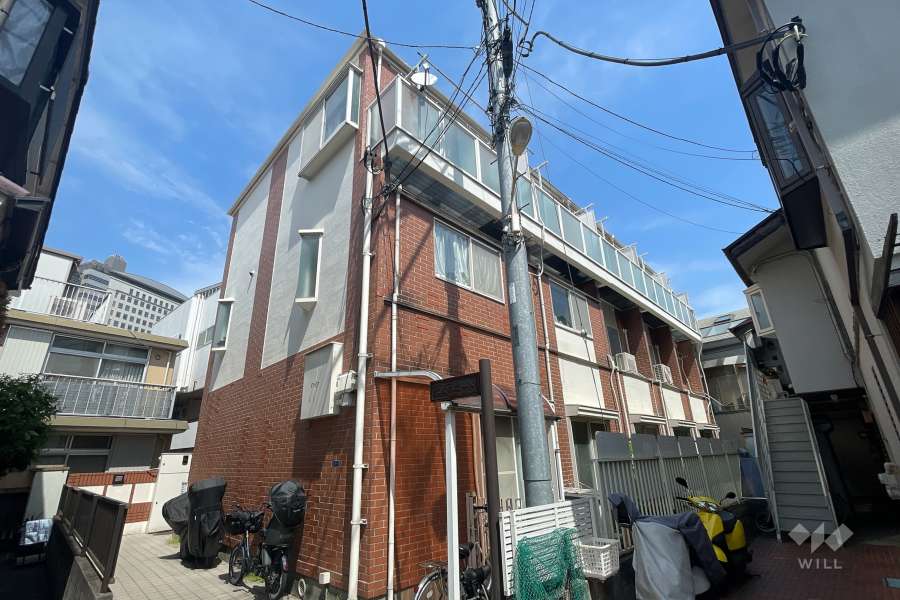 代々木コートの外観(南西側から)