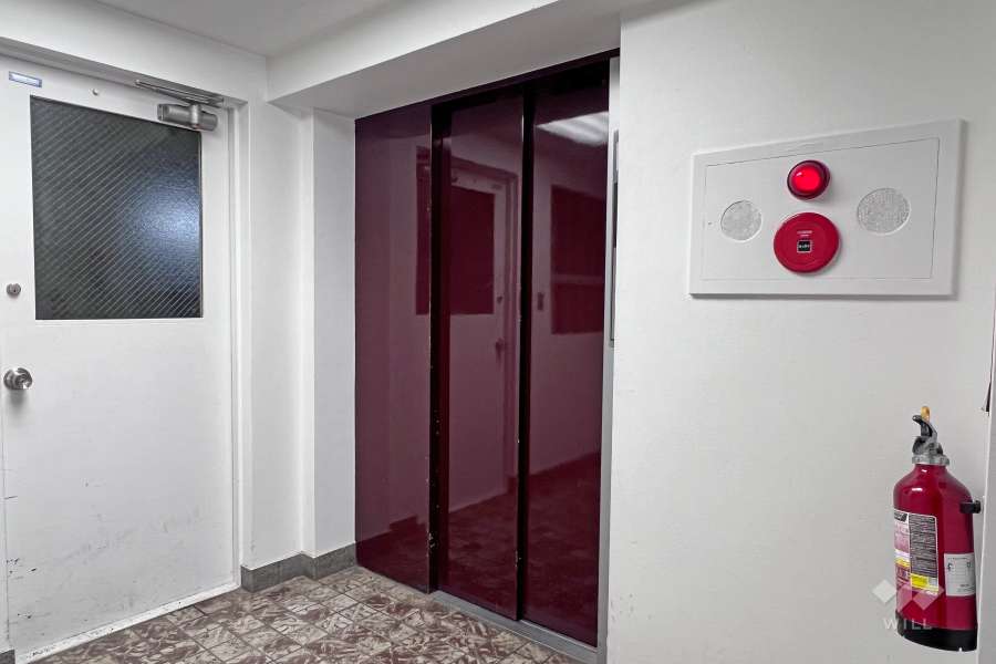 共用のエレベーター