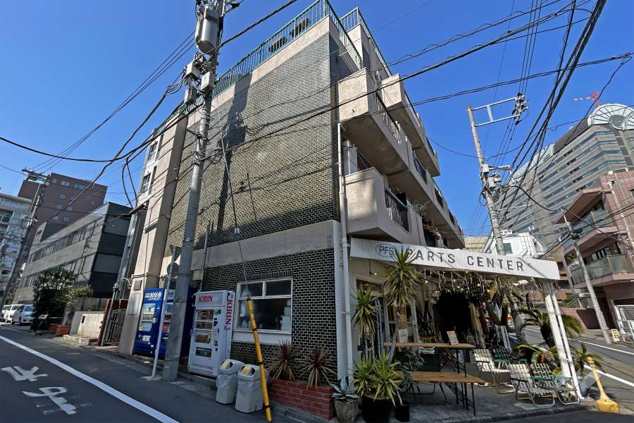 恵比寿パレスの外観（南側から）