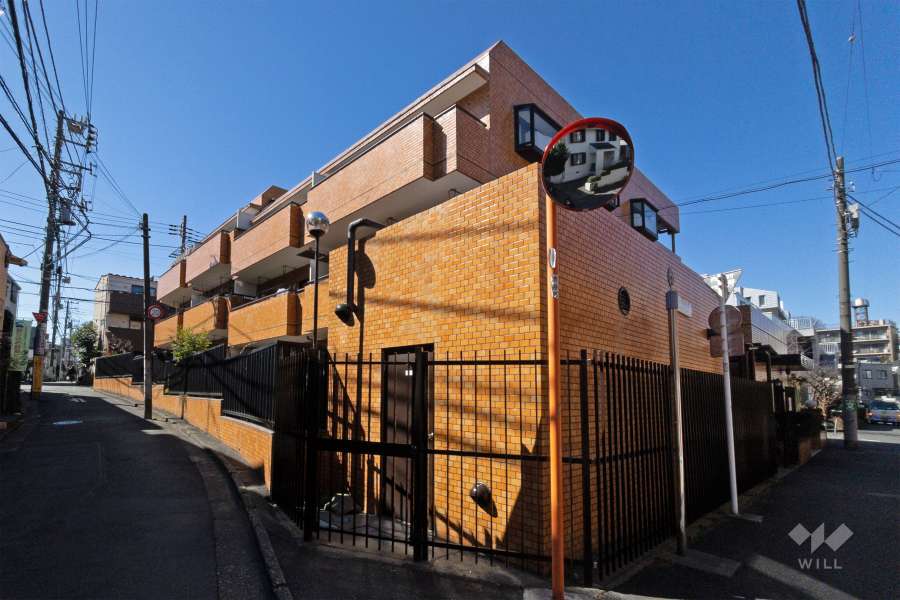 ニックハイム初台第１の外観(北東側から)