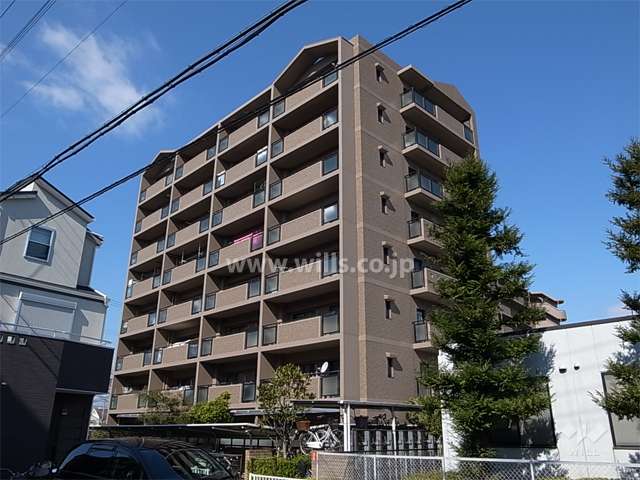 グリーンコーポ園田の外観（南東側から）