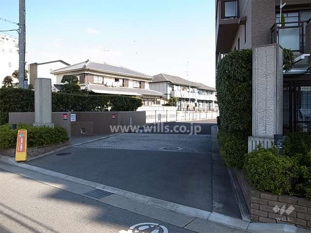 駐車場入口