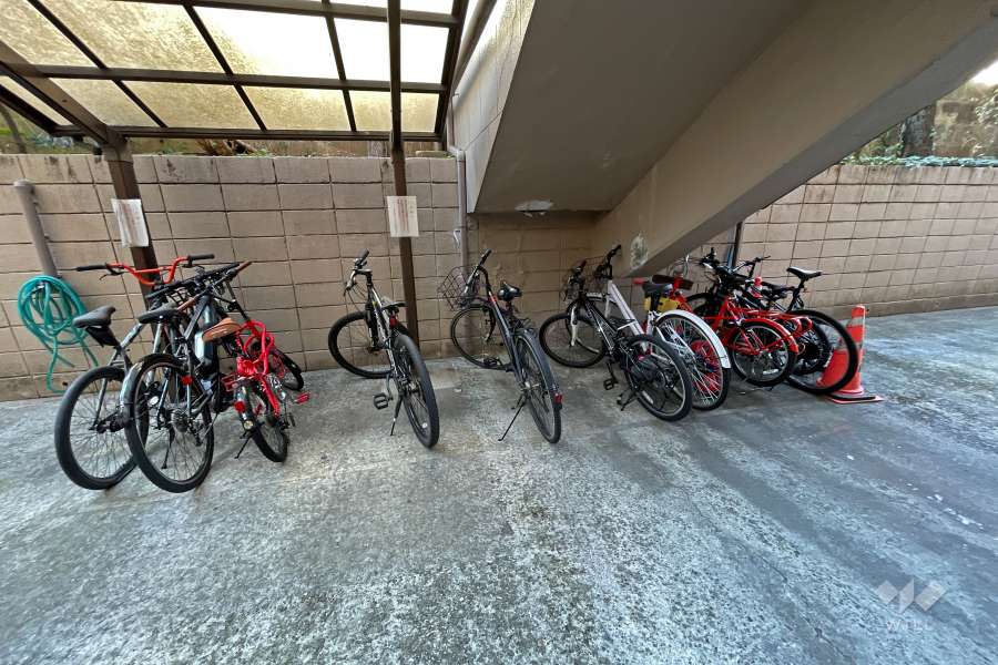 駐輪場（ルーフ付）