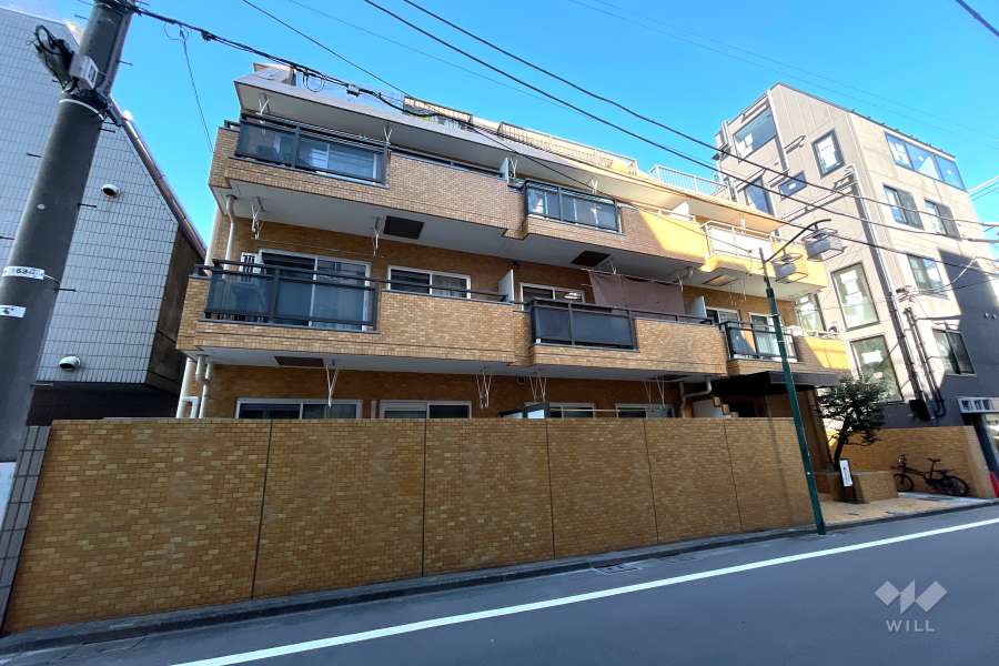 ダイアパレス駒場の外観（南東側から）