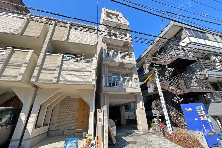 サンセイハイム代々木の外観（南西側から）