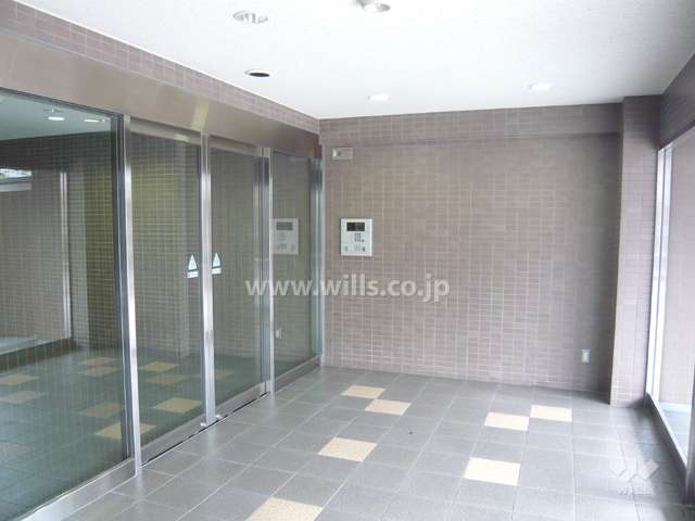 エントランスホール（オートロック付き）