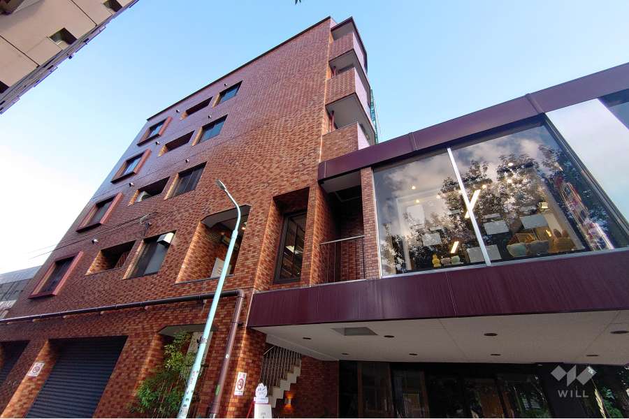 シャーレー原宿の外観（北西側から）