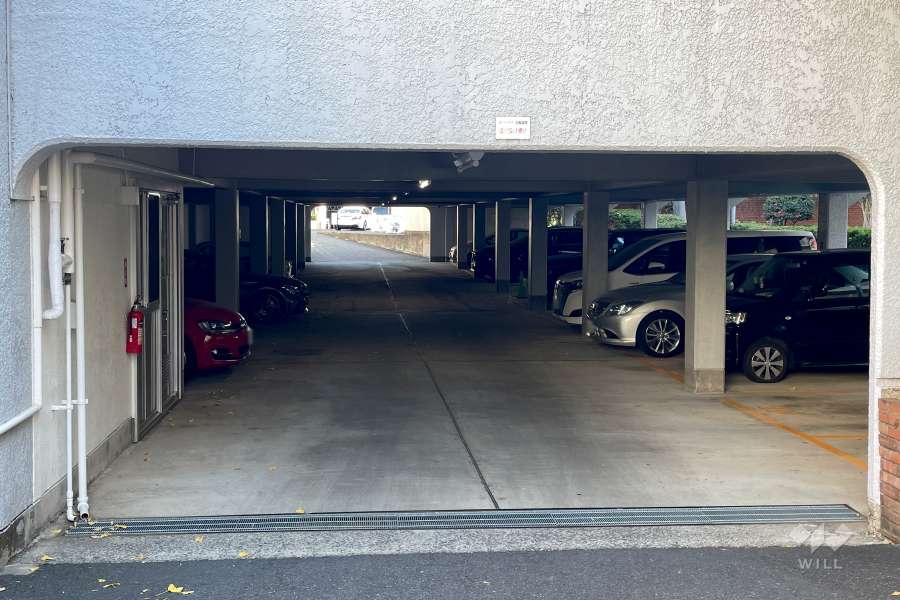 敷地内駐車場（屋内平面式）