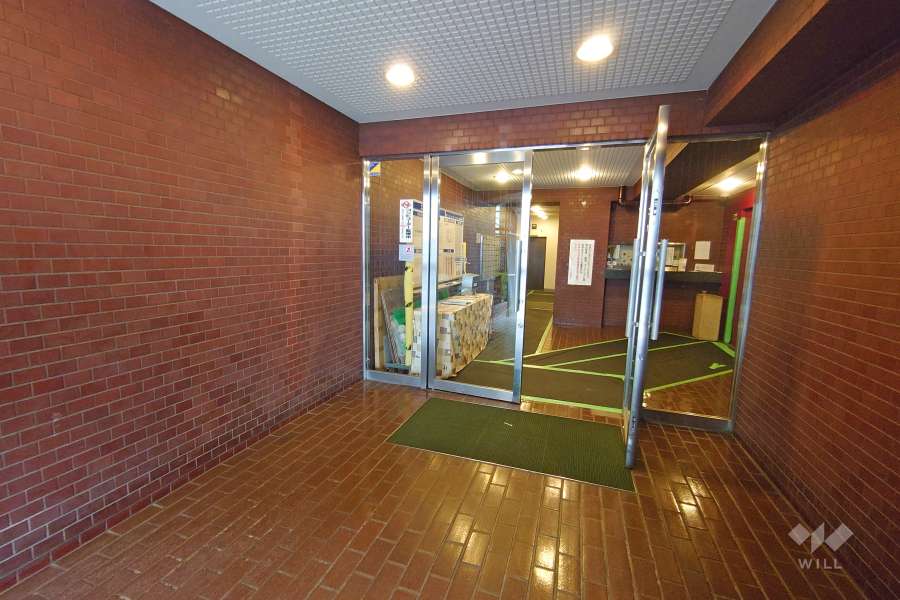 エントランス※2023年9月現在、大規模修繕工事中