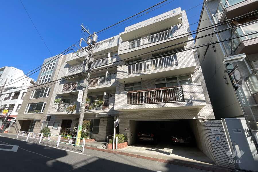 サンビューハイツ北参道の外観(南東側から）