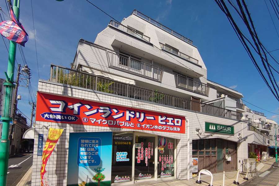 シャトレー笹塚の外観（南東側から）