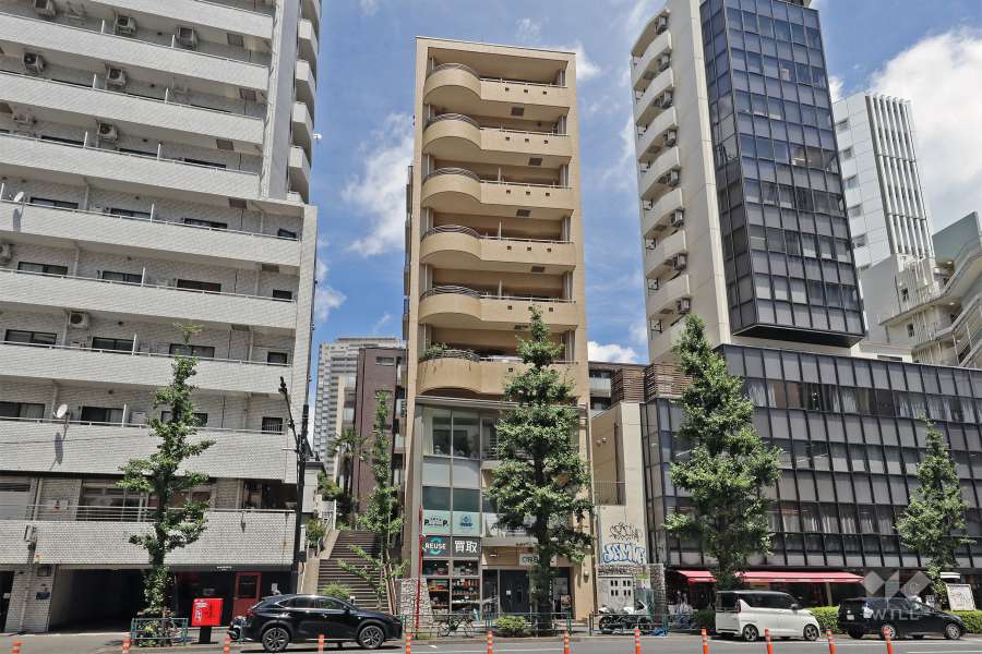 COLLIN代官山の外観（南西側から）