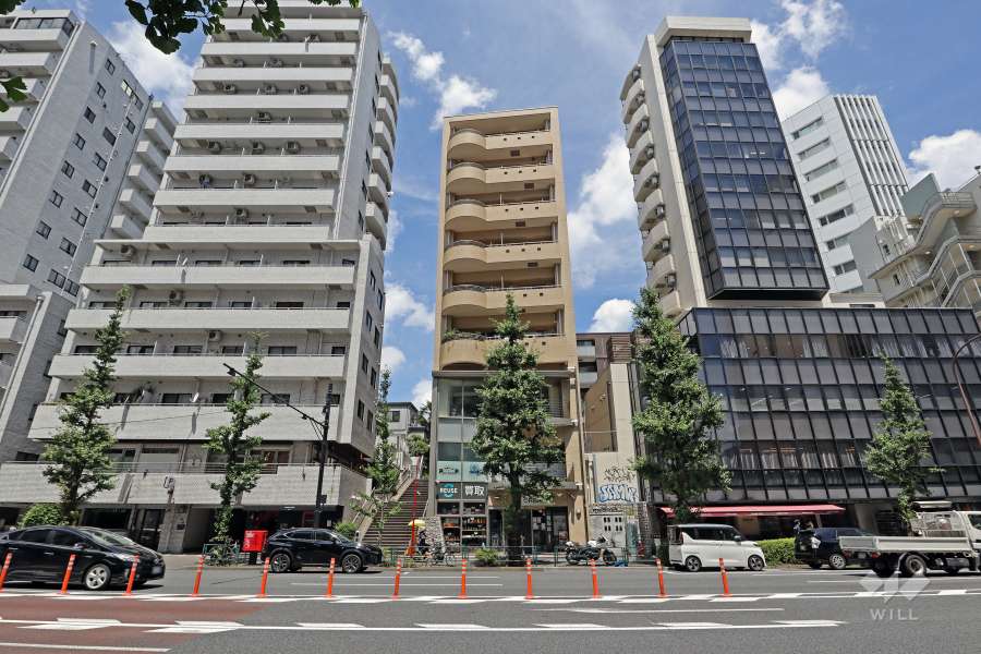 COLLIN代官山の外観（南側から）