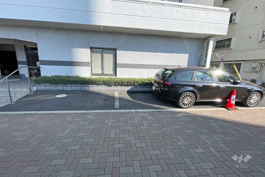 敷地内駐車場（屋外平面式）