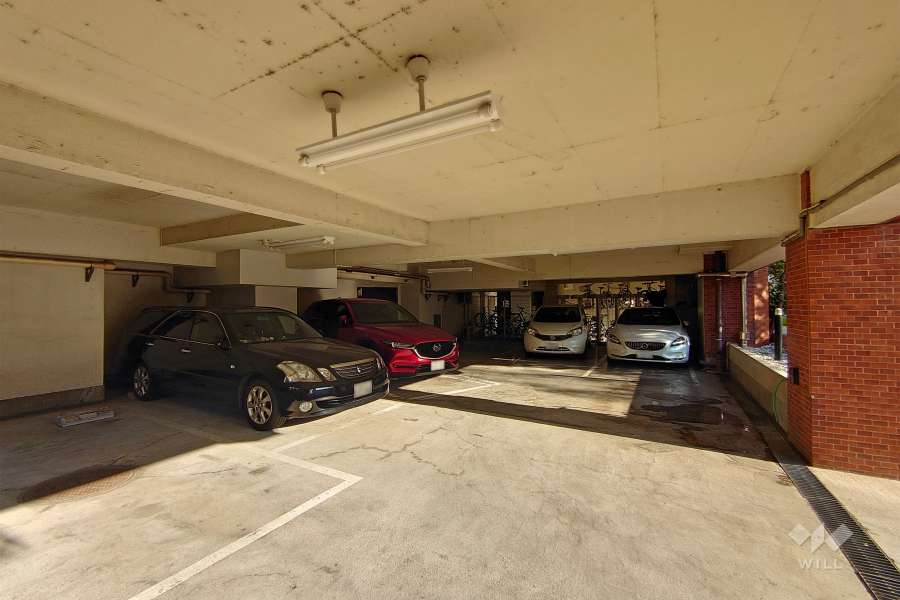 敷地内駐車場（屋内平面式）