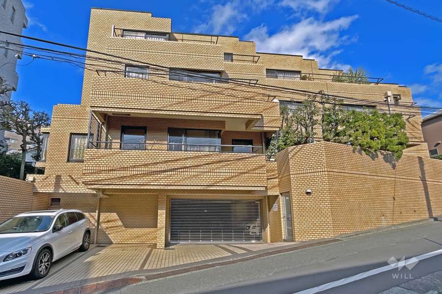 ストークマンション代々木の外観（南西側から）