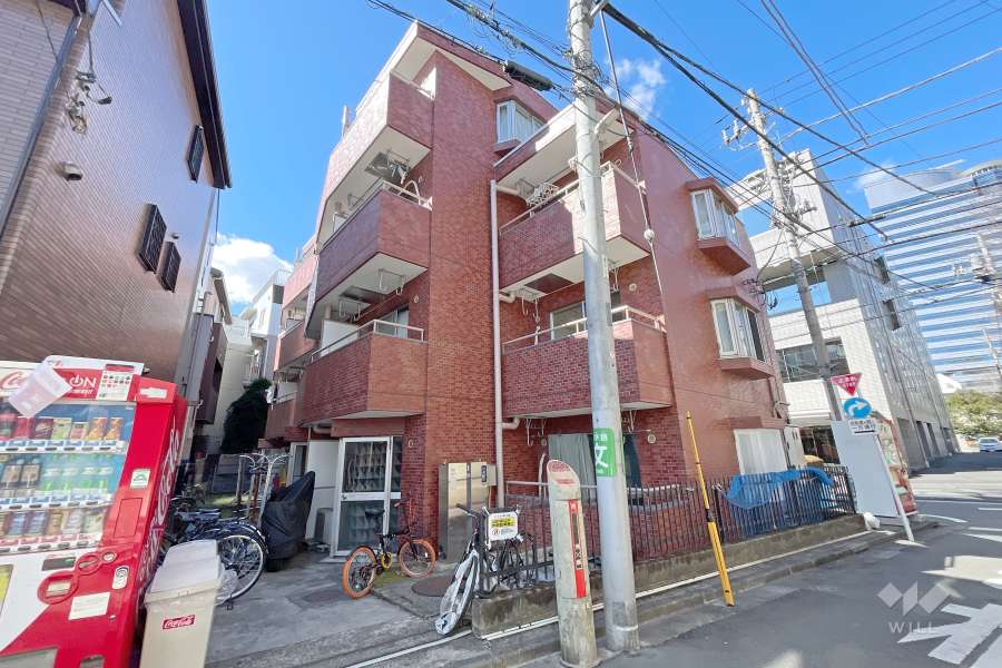 乙甲ユースフル第一初台の外観（南東側から）