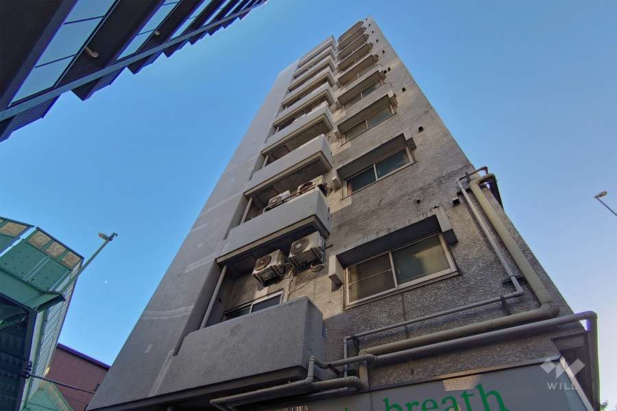 幡ヶ谷コーエイマンションの外観（東側から）