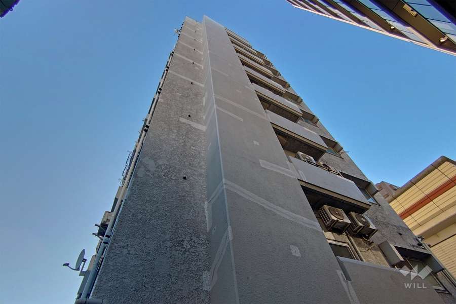 幡ヶ谷コーエイマンションの外観（南東側から）