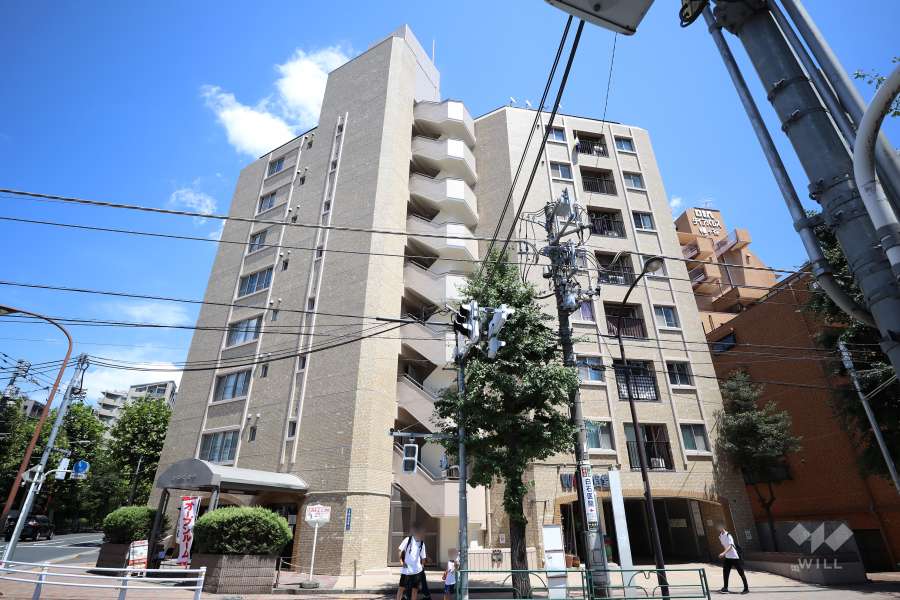 コーポラス幡ヶ谷の外観（西側から）