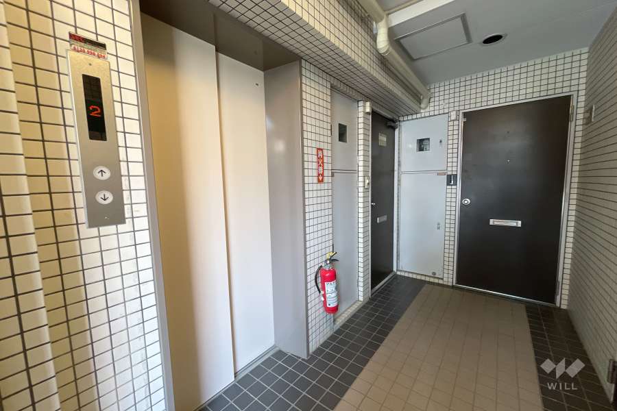 共用のエレベーター