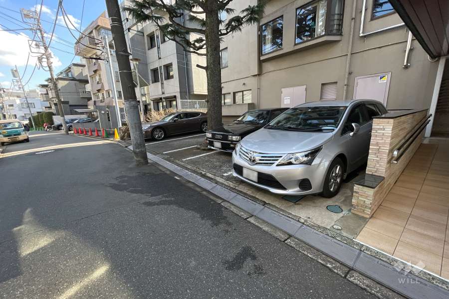 敷地内駐車場（屋外平面式）