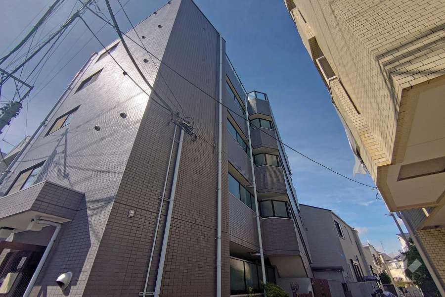 カテリーナ笹塚の外観（北東側から）