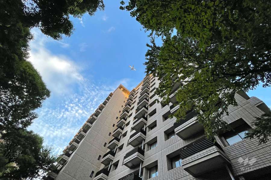 広尾ガーデンヒルズ　センターヒルＧ棟の外観（北西側から）
