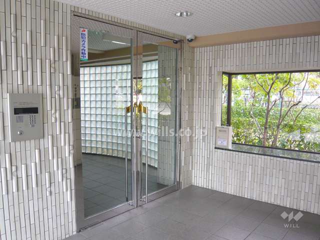 エントランスホール（オートロック付き）