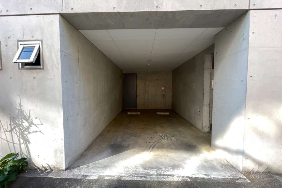 敷地内駐車場（屋内平面式）