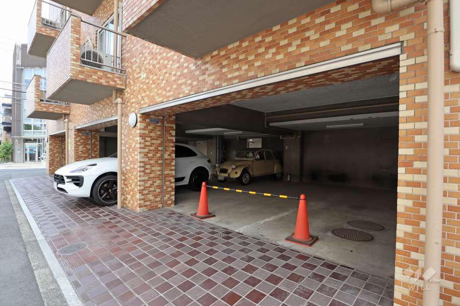 敷地内駐車場（屋内平面式）