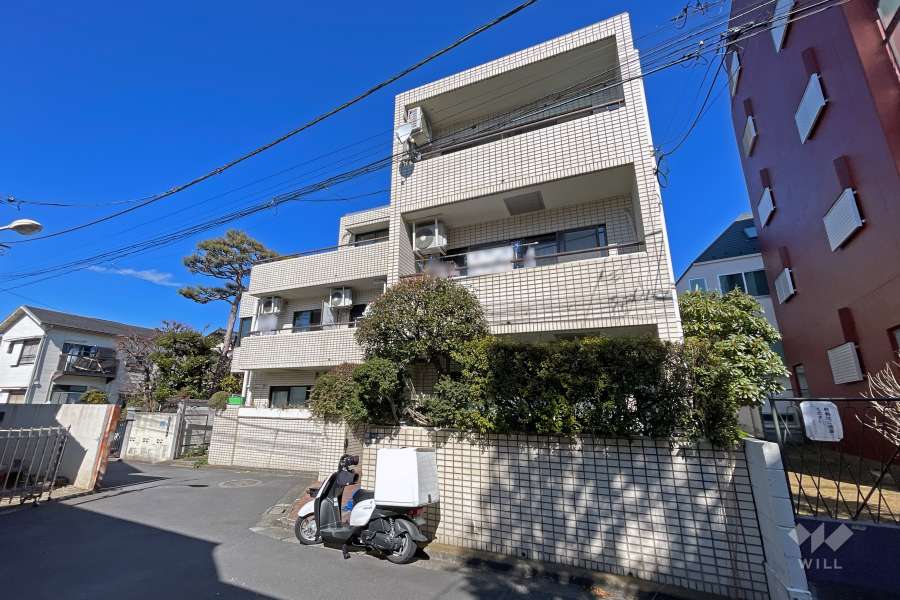 ステートリーホームス代々木上原の外観（南西側から）