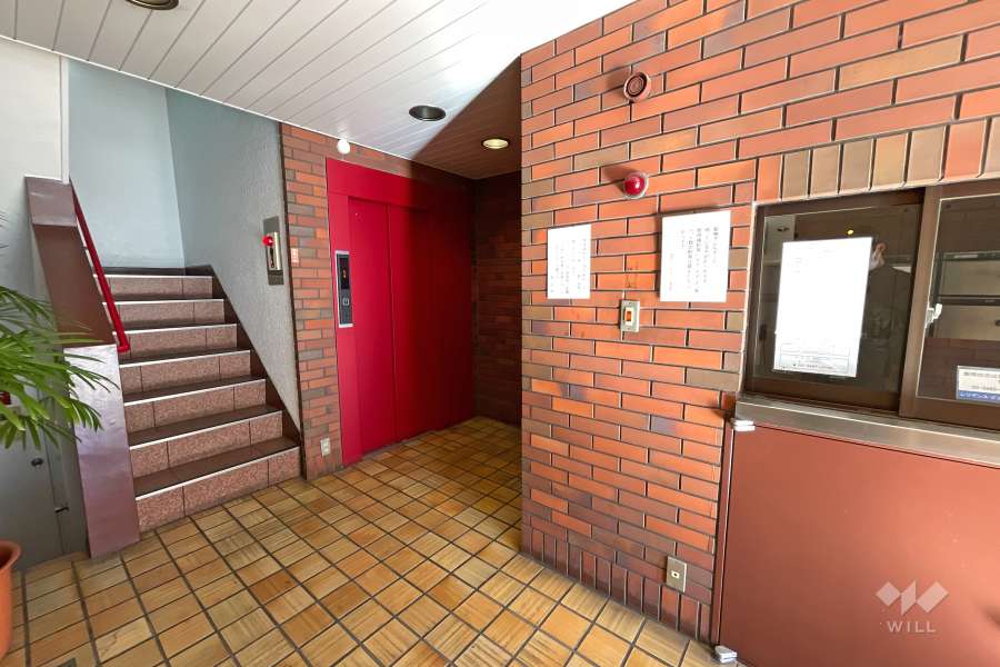 共用のエレベーター