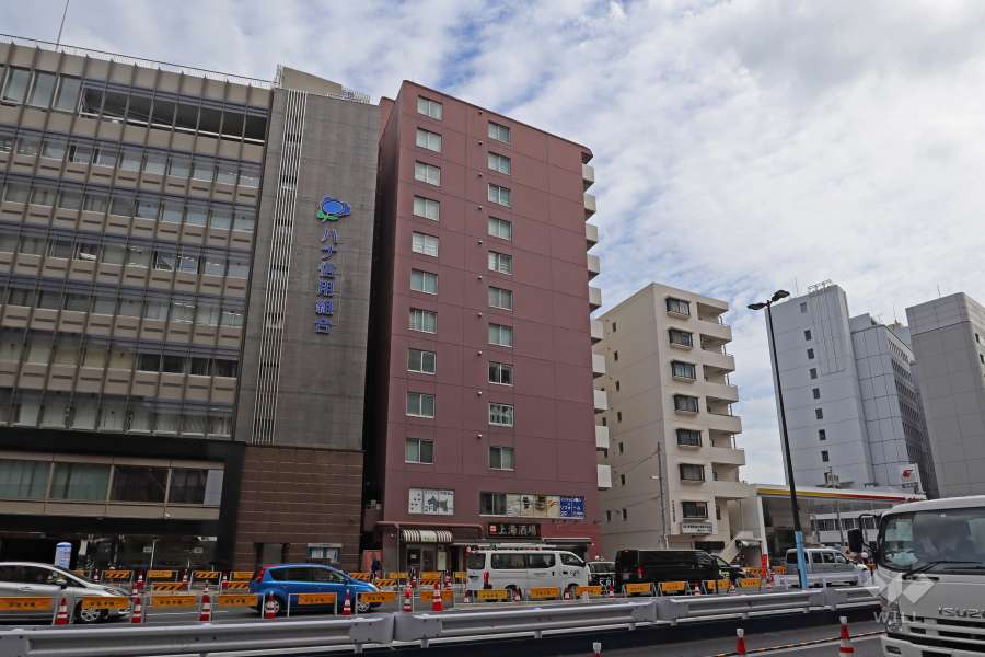 ドルミ御苑の外観(北西側から)