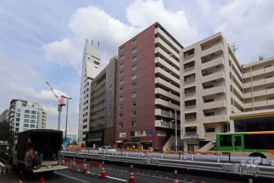 ドルミ御苑の外観(南西側から)