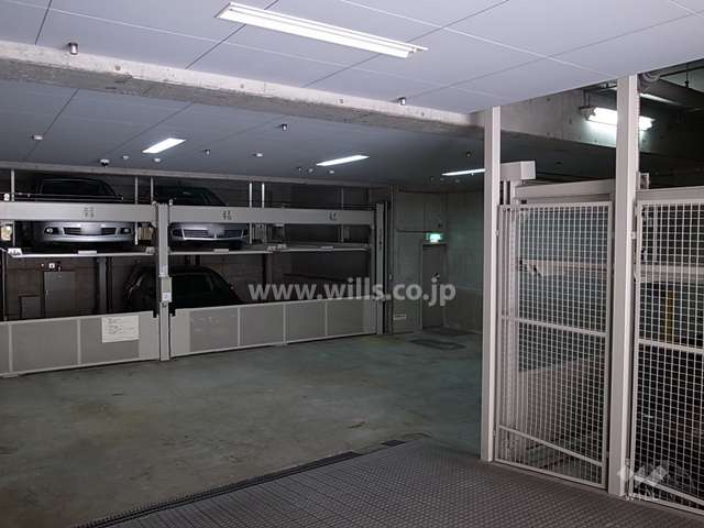 敷地内駐車場（屋内機械式）