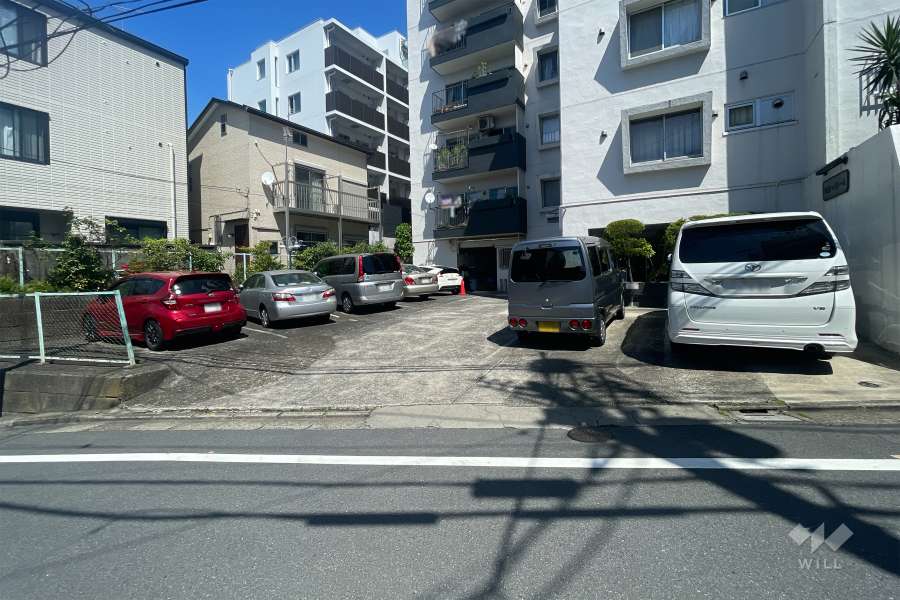 敷地内駐車場（屋外平面式）