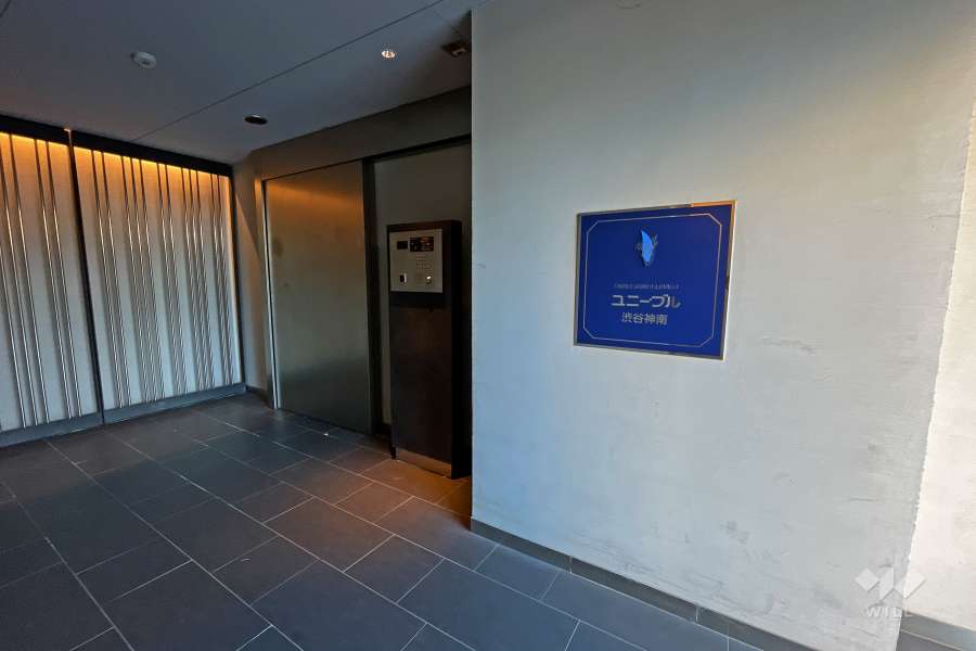 エントランスホール