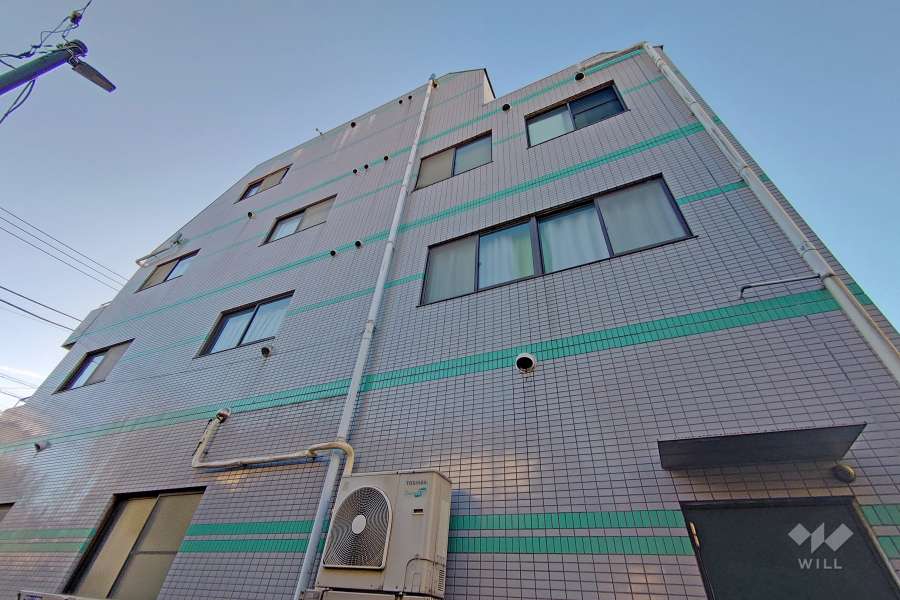 幡ヶ谷ＹＭビルの外観（東側から）