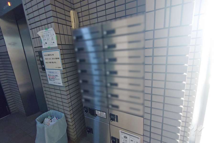 共用ポストと宅配ボックス