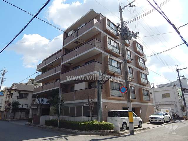 セントラル東園田3番館の外観（北側から）