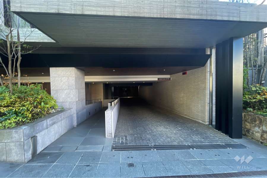 駐車場の出入り口