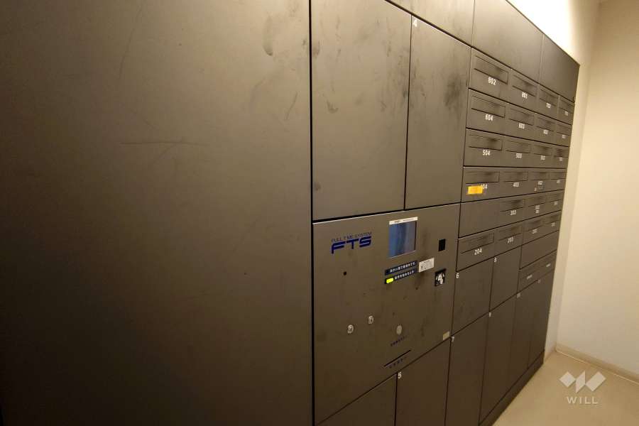 宅配ボックスと共用ポスト