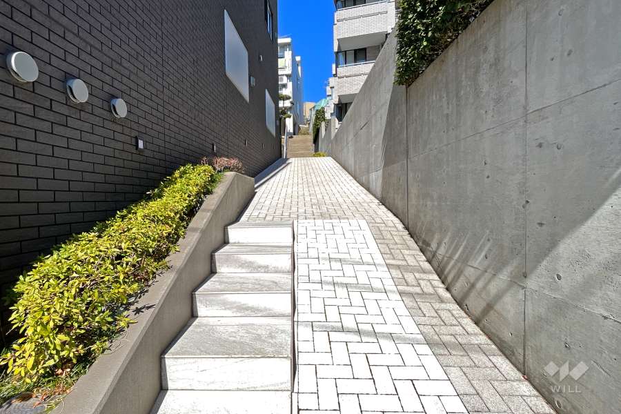 敷地東側の側道