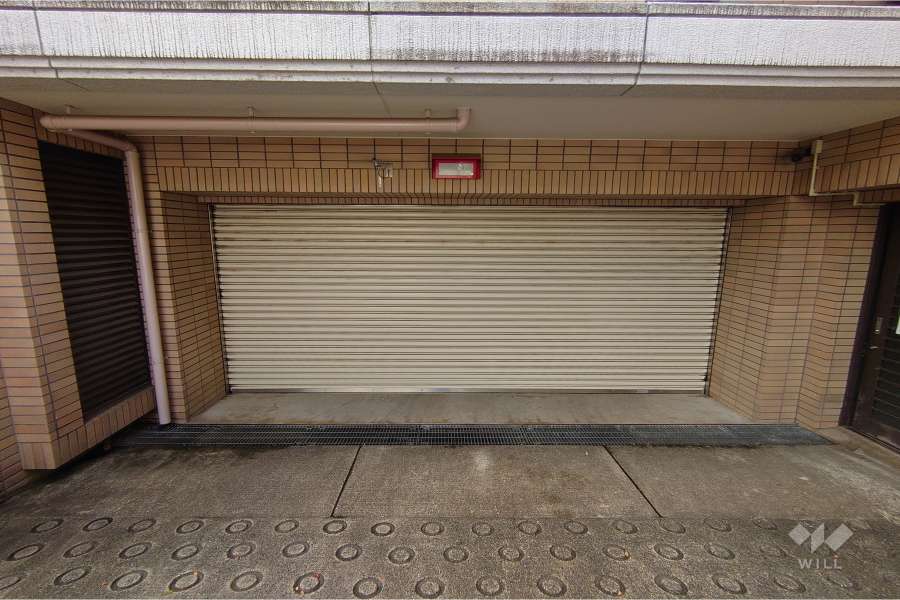 駐車場の出入り口